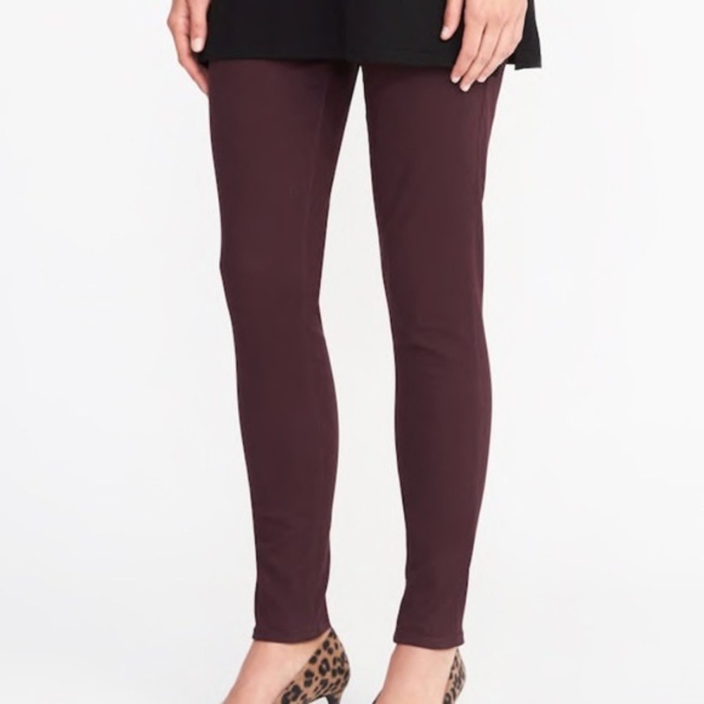 NWT Size 0 Wine Old Navy Elastic Waist Skinny Cut Pants Burgundy Dark Purple
